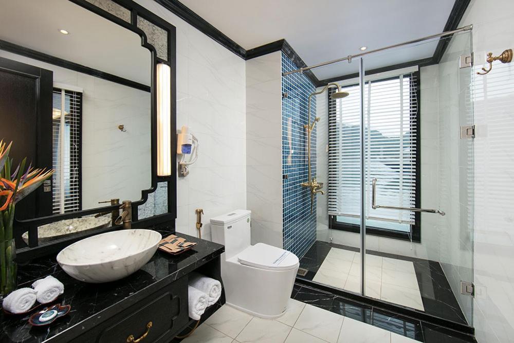 Lapinta Luxury Cruises Hotel Ha Long Buitenkant foto